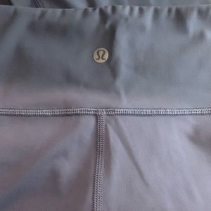 Lululemon cropped leggings